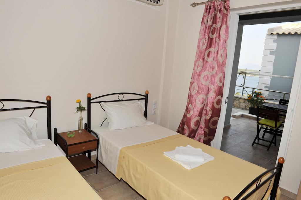 Lemon Tree Villa Nydri  Kamer foto